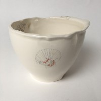 http://www.francesleeceramics.com/files/gimgs/th-42_large cup-clam-web.jpg